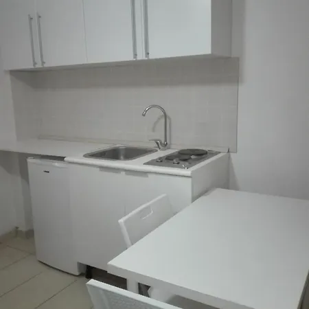 Alojamento de Acomodação e Pequeno-almoço New Prophet 3*