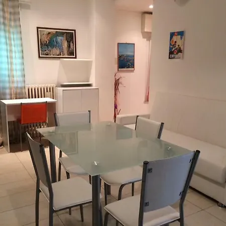 Alojamento de Acomodação e Pequeno-almoço New Prophet 3*